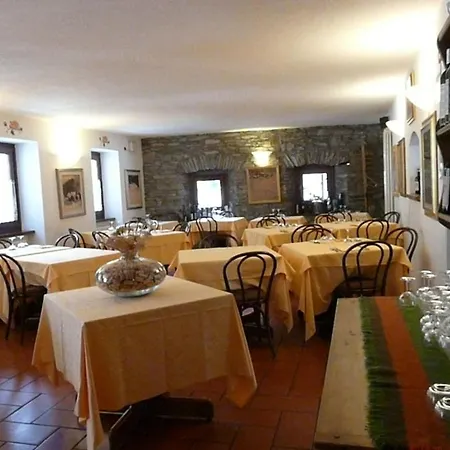 Hotel à L'hostellerie Du Paradis