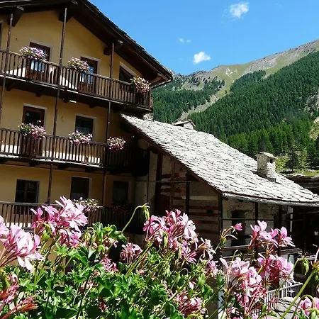 A L'hostellerie Du Paradis מלון