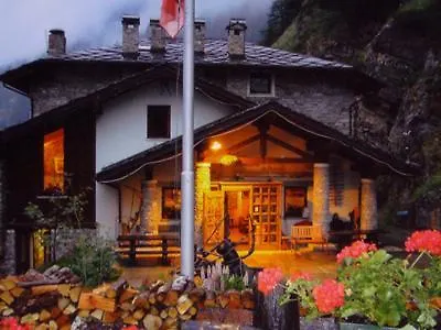 A L'hostellerie Du Paradis